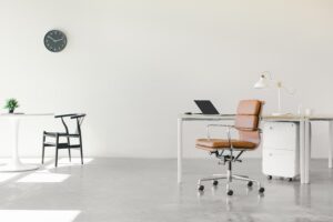 black and brown office rolling chair